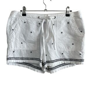 GAP Linen Blend White Short w Black Embroidery - Size 6